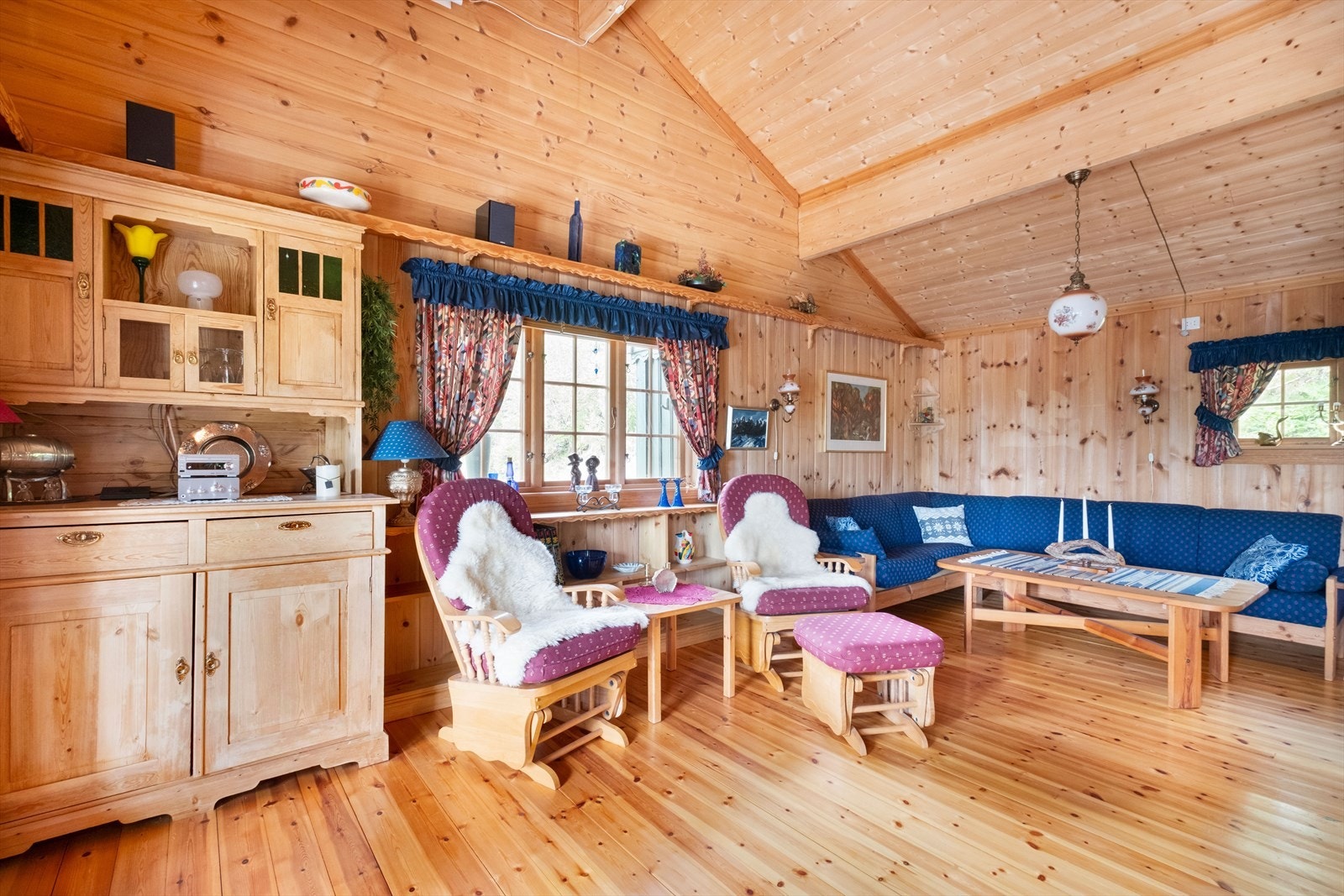 Stua har god takhøyde til møne Galleribilde