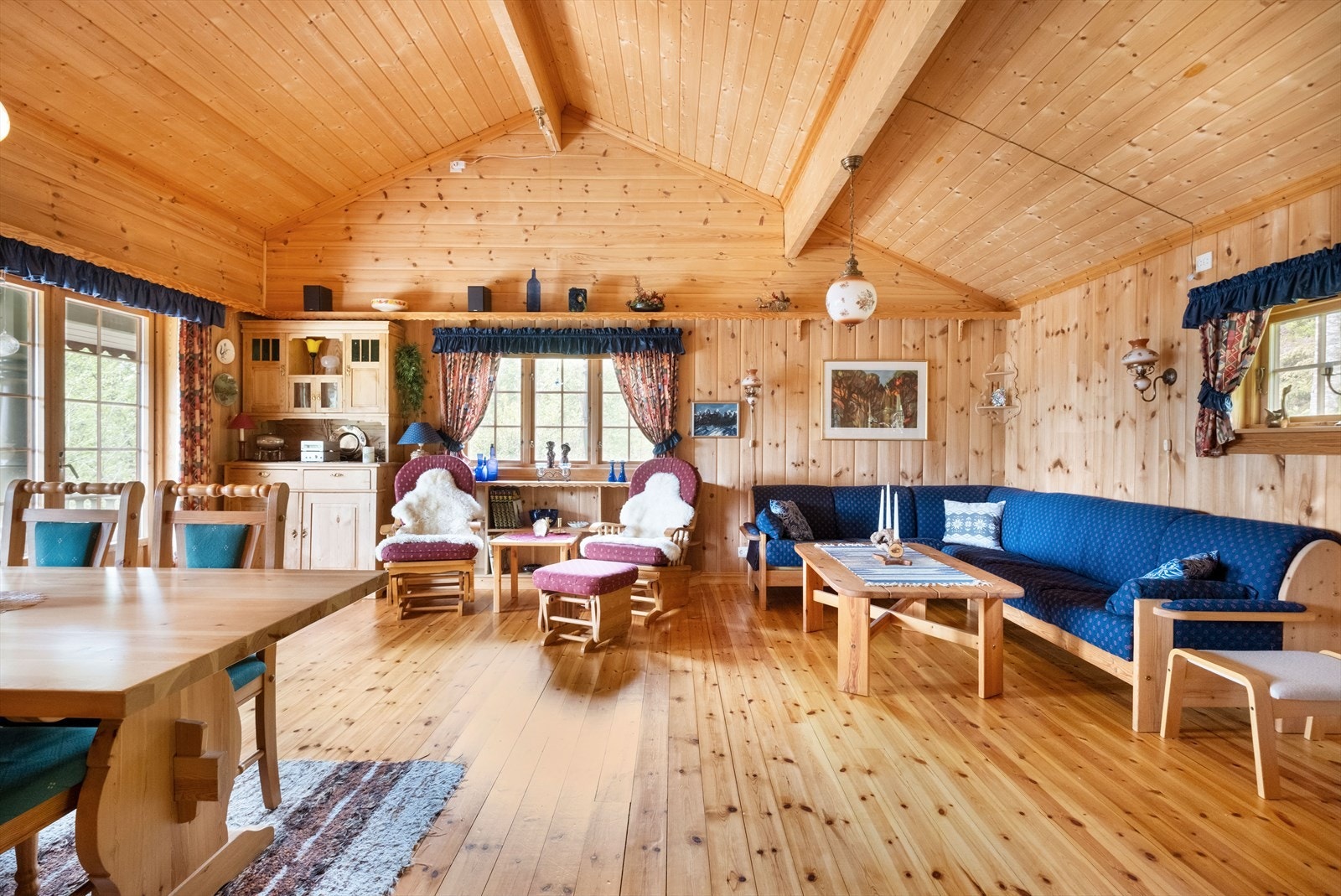 Stue / spisestue | Utgang til terrasse med lite vind Galleribilde