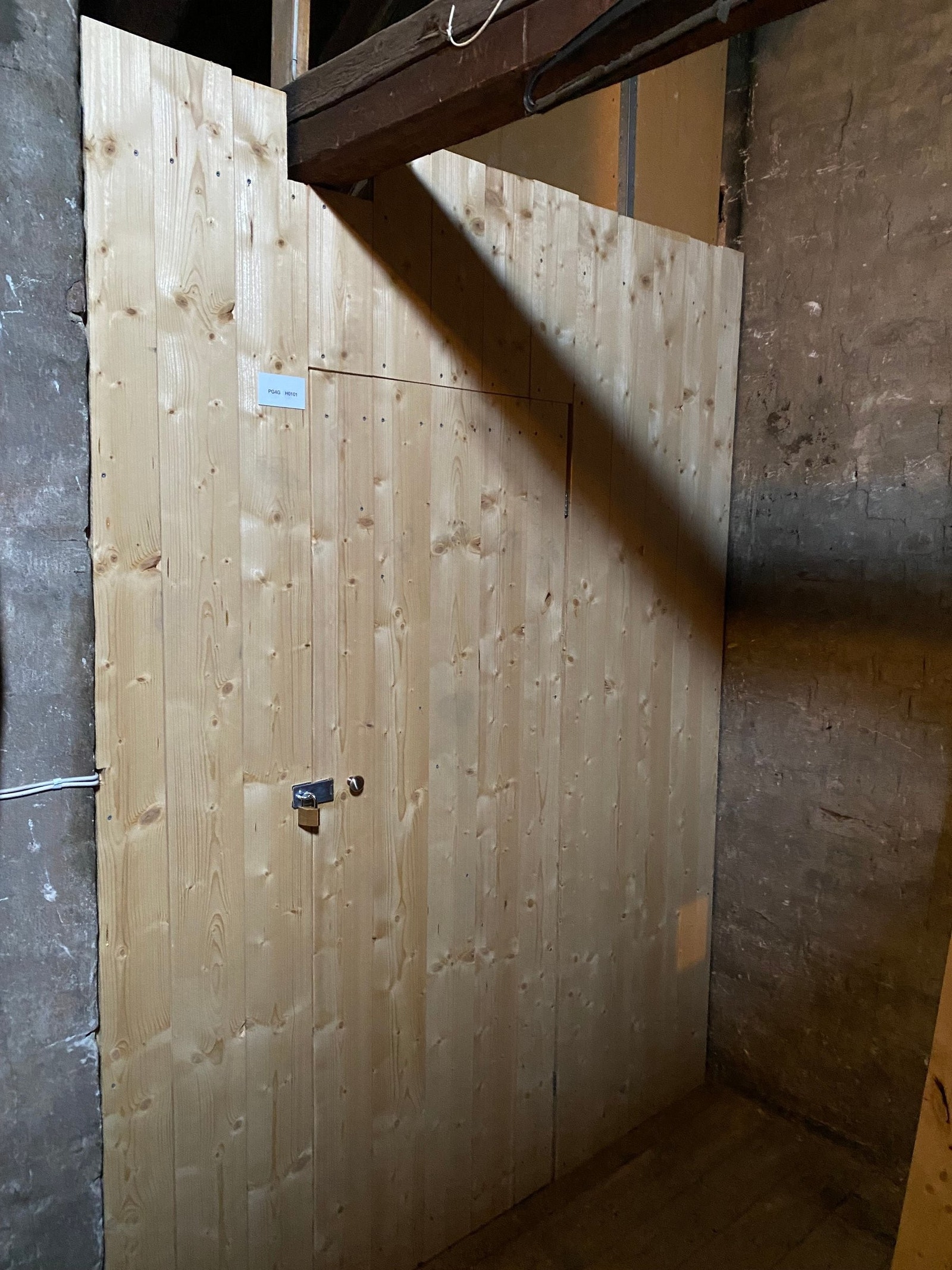 Mulighet for å sette opp bod på loftet i en av de andre inngangene. Galleribilde