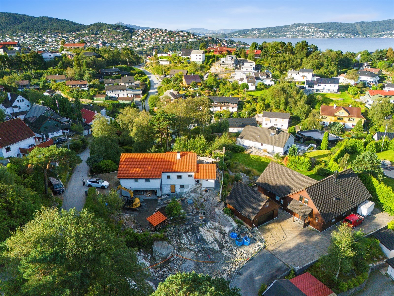 Attraktiv boligstrøk på Tertnes. Kort avstand til Åstveit Stadion og skolene på Åstveit. Galleribilde