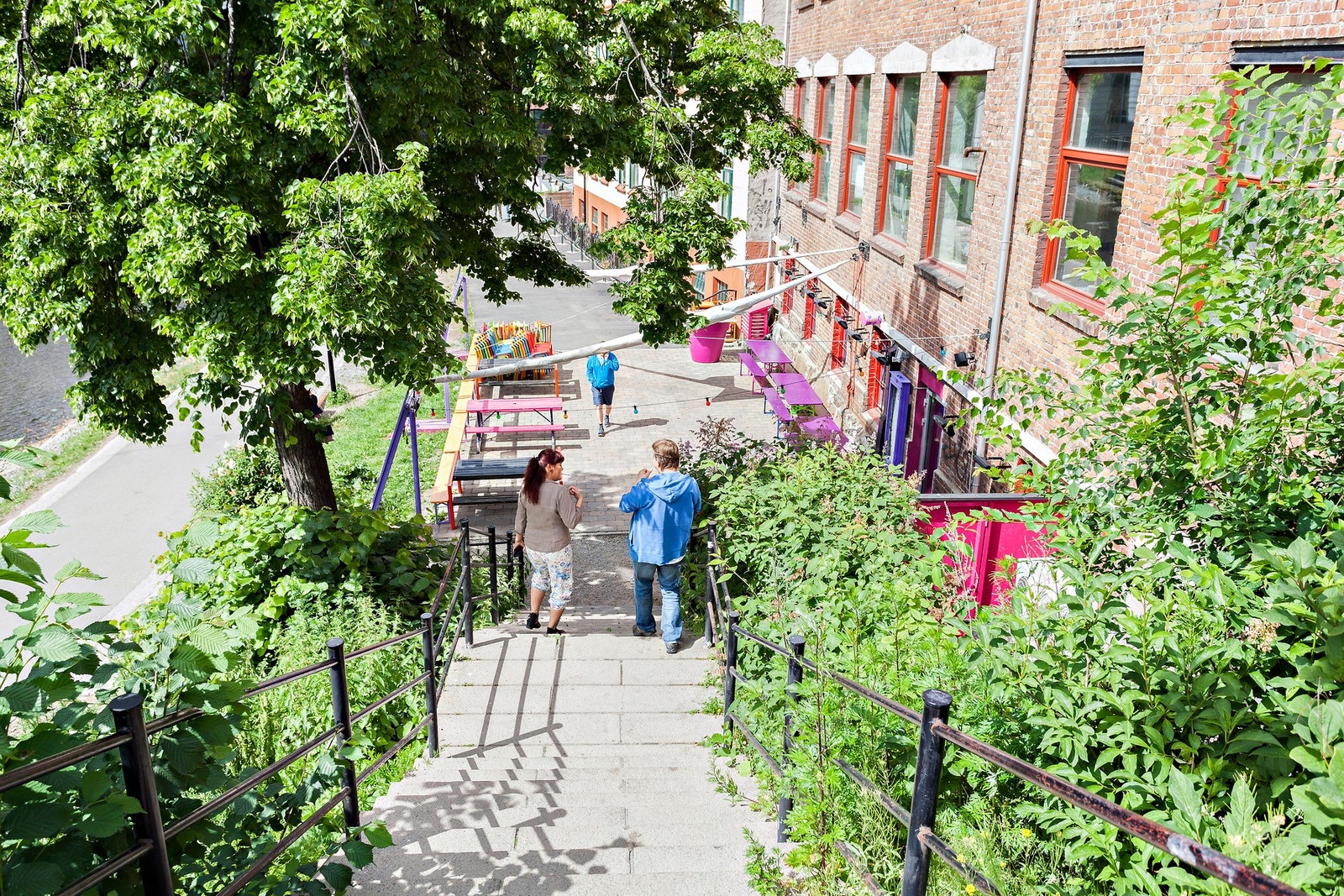 Grünerløkka har et yrende liv, og mange spennende utesteder og serveringsteder. Her fra Syng som ligger langs Akerselvas bredder. Galleribilde