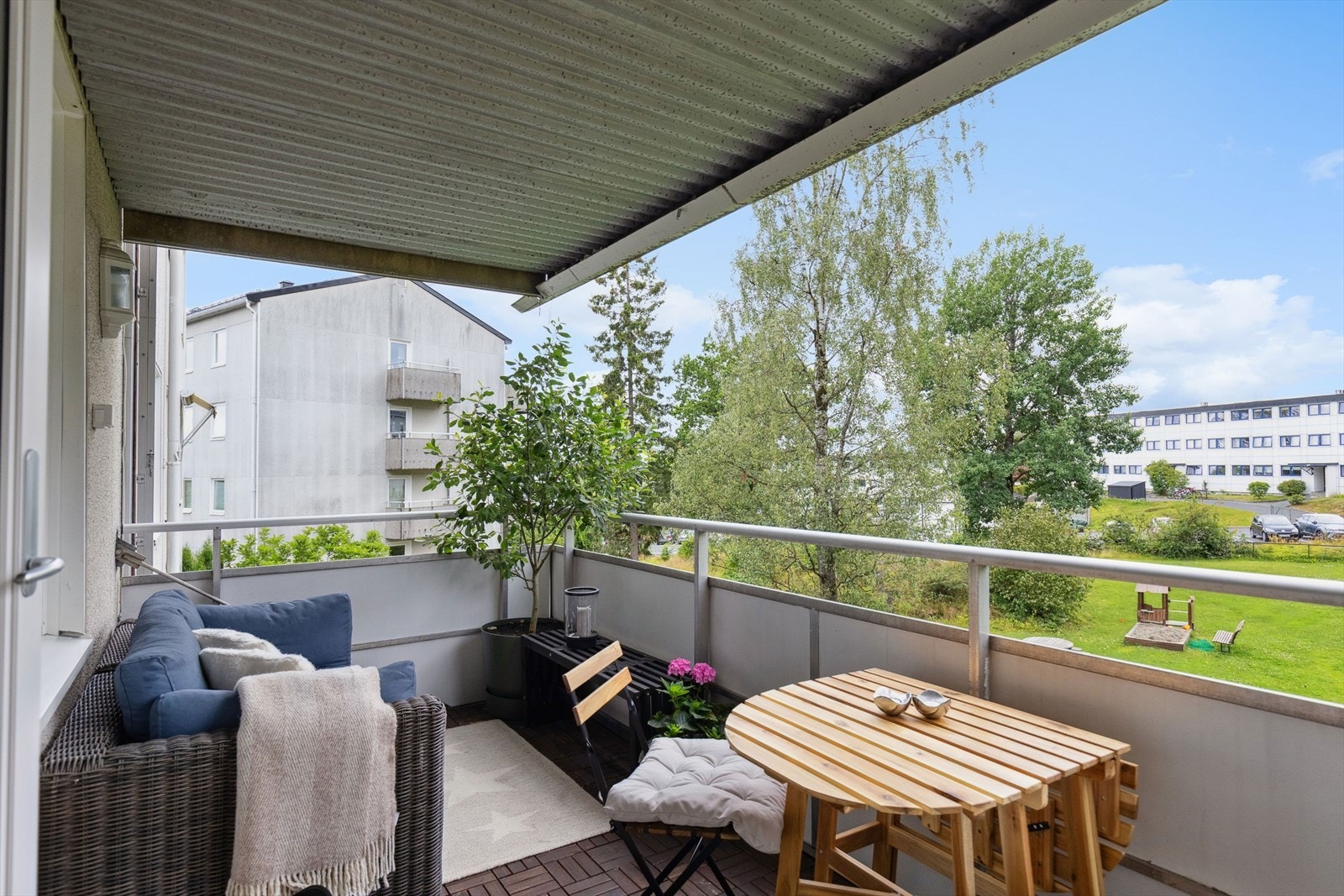 Her har du sol til sen kveld. Galleribilde