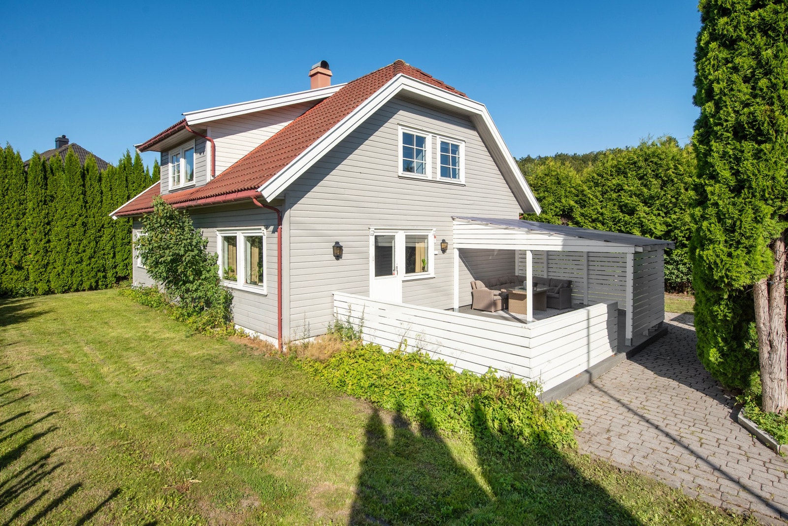 EIE Eiendomsmegling ønsker velkommen til Råstadveien 43 Galleribilde