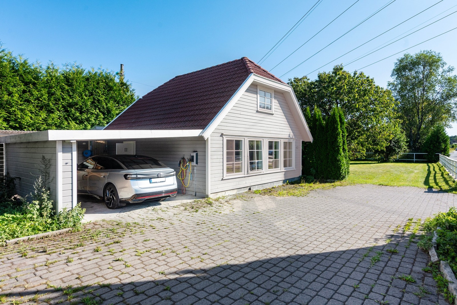 Garasje (idag brukt til mediarom - ikke bruksendret) Galleribilde