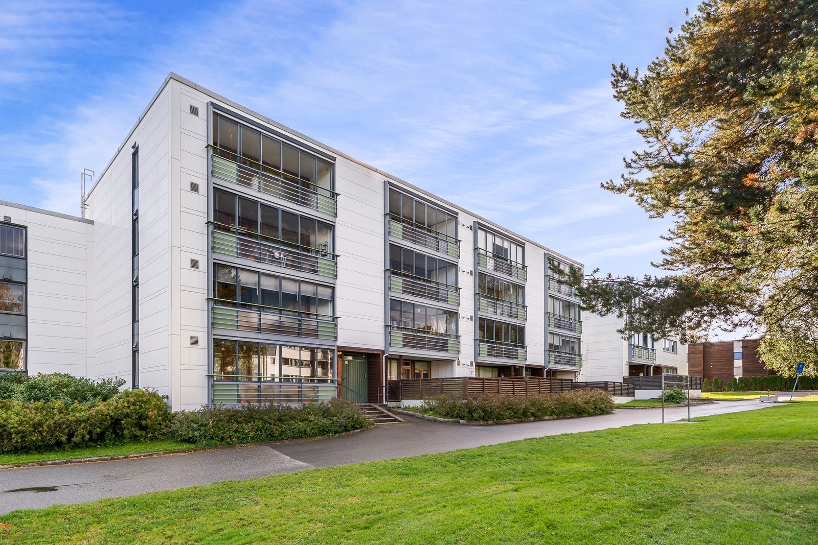 Boligen har en attraktiv beliggenhet på Kolstadflata, med kort vei til alt av servicetilbud. Galleribilde