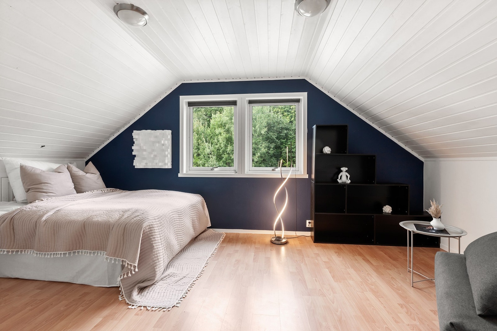 Romslig soverom Galleribilde