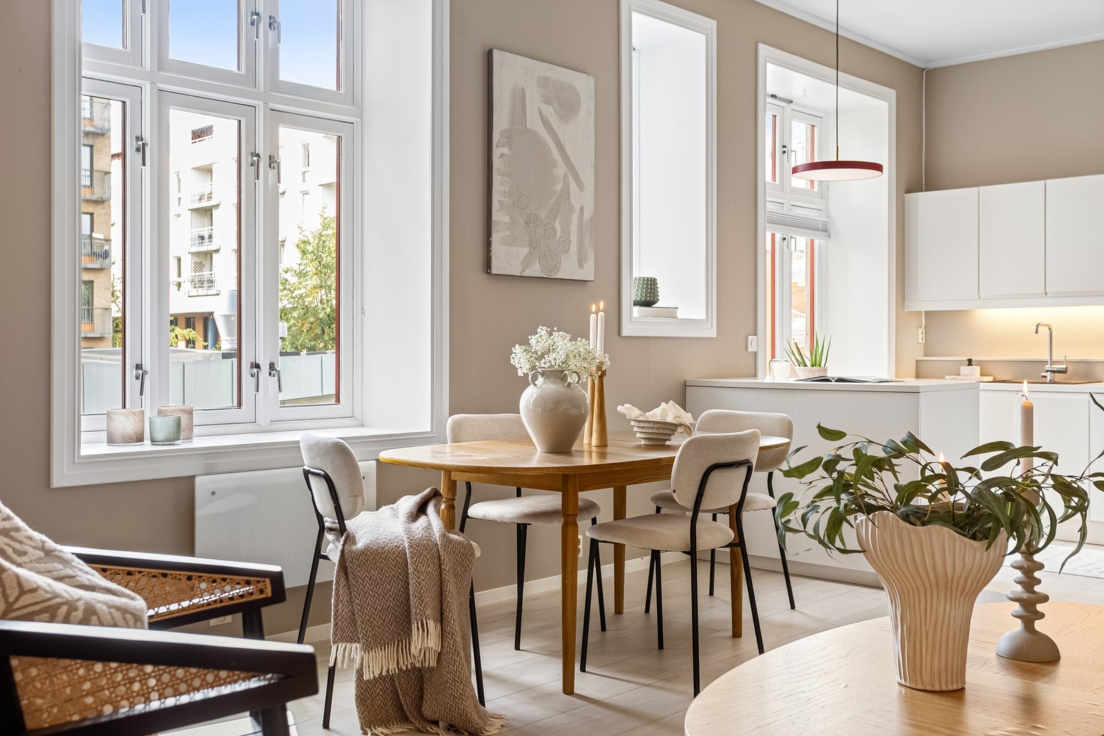 Spiseseksjonen ligger i tilknytning til kjøkkenet. Galleribilde