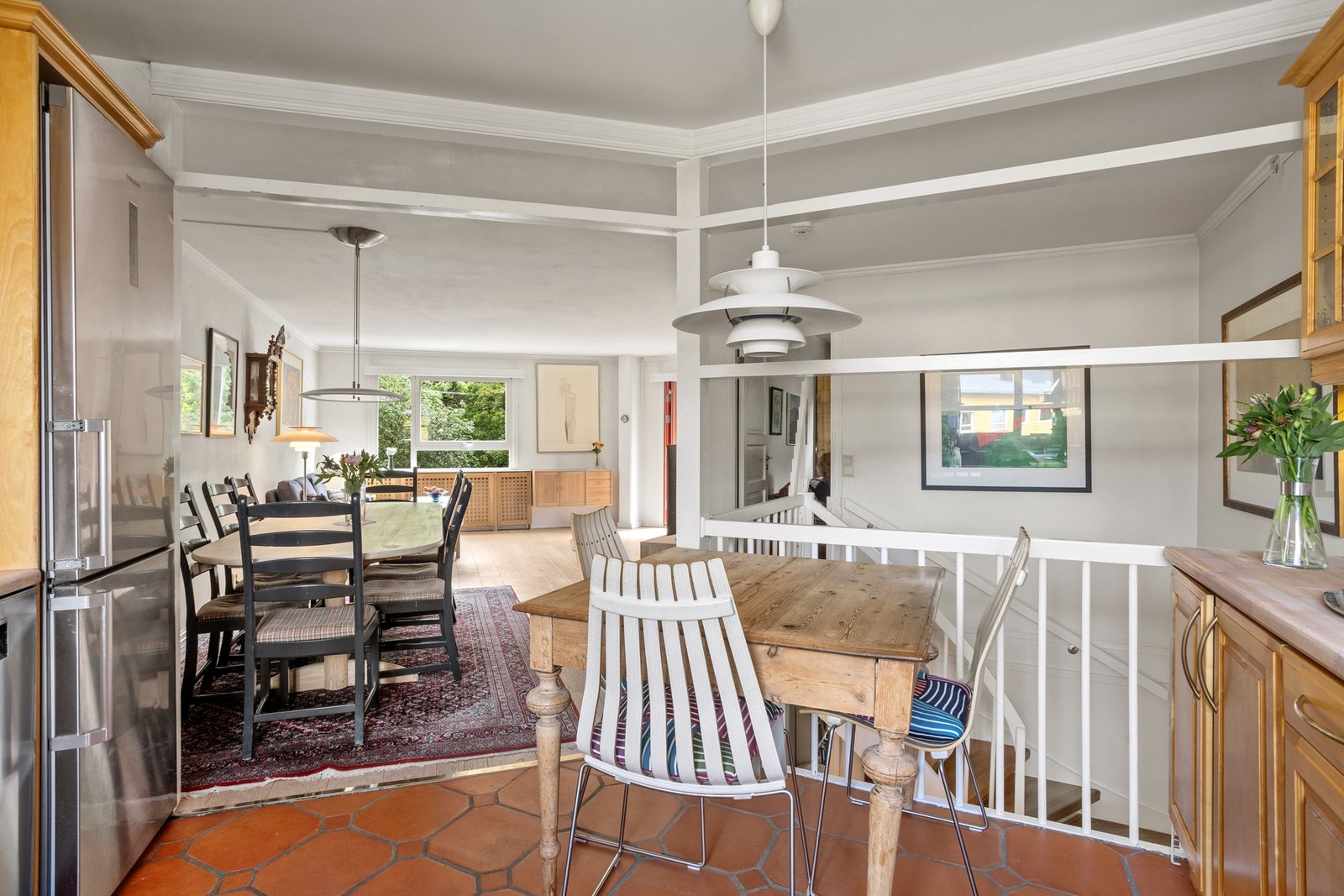 Spiseplass på kjøkkenet. Denne delen kan også utvides noe ved å bygge ut et hjørne mot trappen. Galleribilde