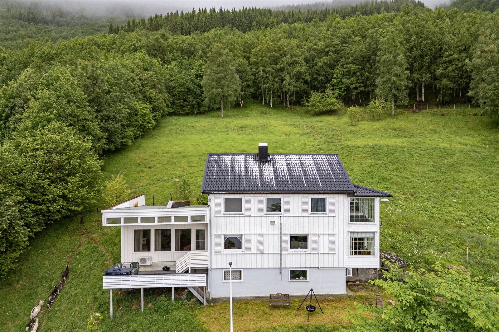 Boligen er på 199 kvm Galleribilde
