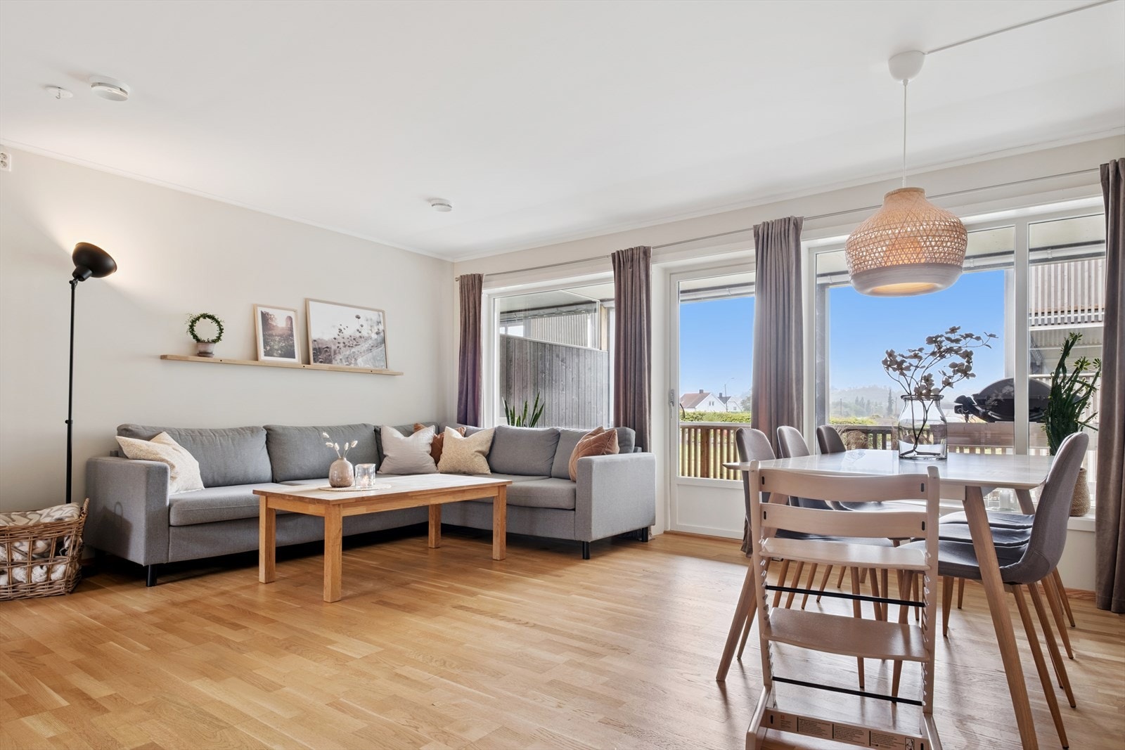 I 2025 har borettslaget fått rehabilitert utvendig fasade med bla. forsterket bæring i svalganger og utbedring av råteskader. Galleribilde