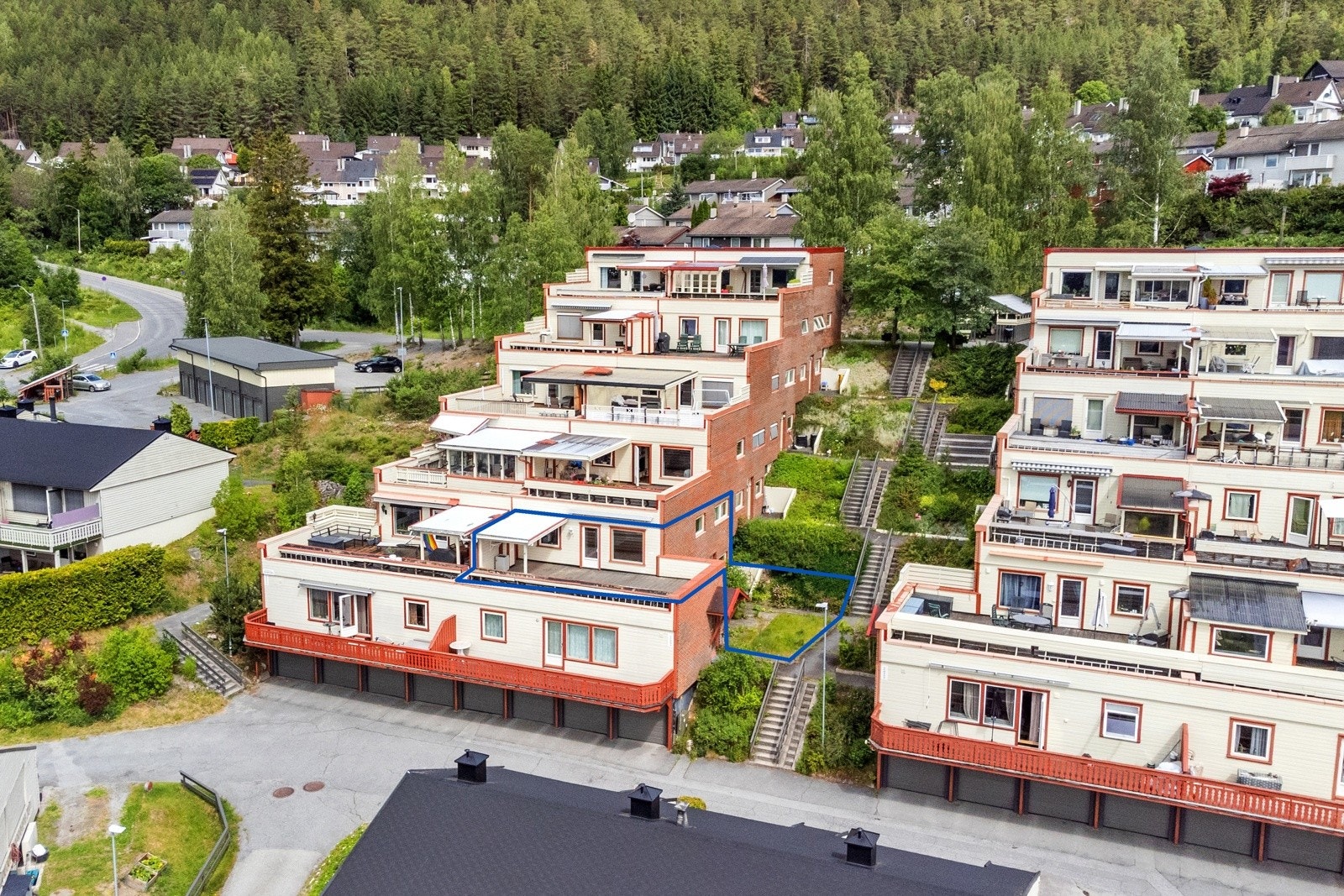 Velkommen til Saturnveien 30, presentert av Leon Hoff ved Dialog Eiendomsmegling! Galleribilde