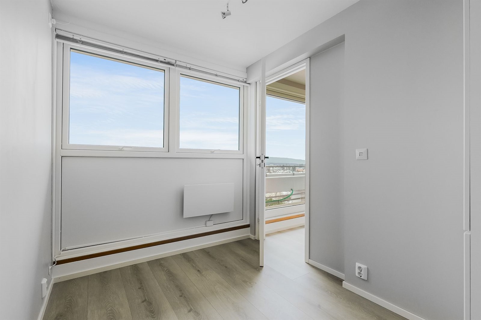 Soverom av god størrelse med plass til øvrig møblement. Galleribilde