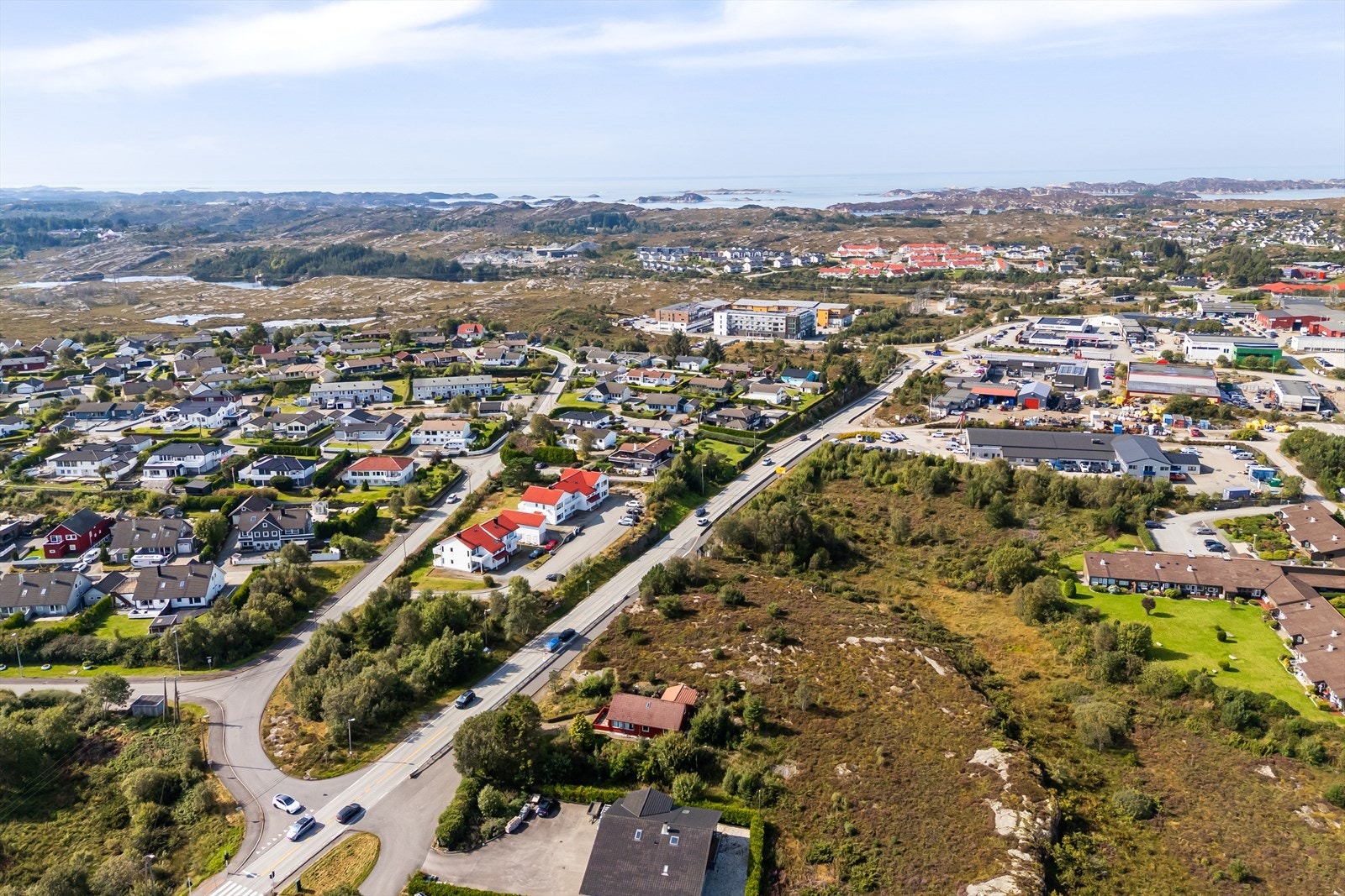 For den som setter pris på friluftsliv og naturopplevelser, ligger flotte turområder i umiddelbar nærhet. Galleribilde