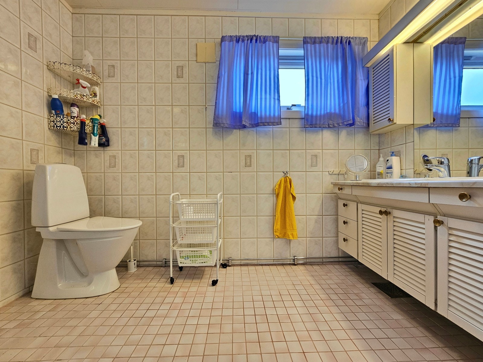 Flislagt bad med varmekabler i gulv Galleribilde