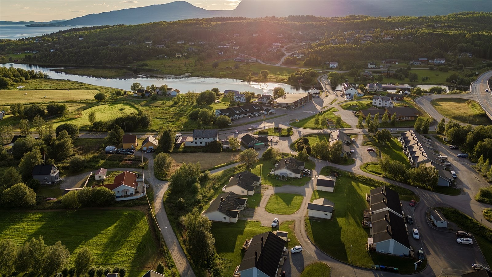 Leilighet fra 2006 i sentrum av Valnesfjord Galleribilde