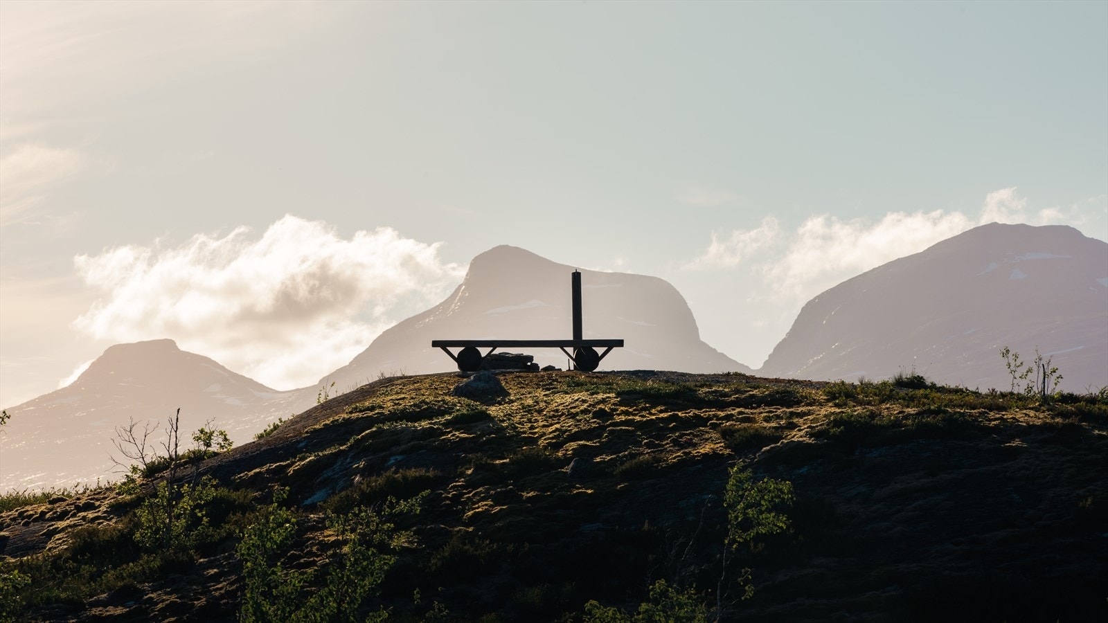 Valnesfjord byr på fine tur og rekreasjonsområder. Gangavstand til Hjerteløypa fra leiligheten. Se www.visitfauske.no for mer informasjon Galleribilde