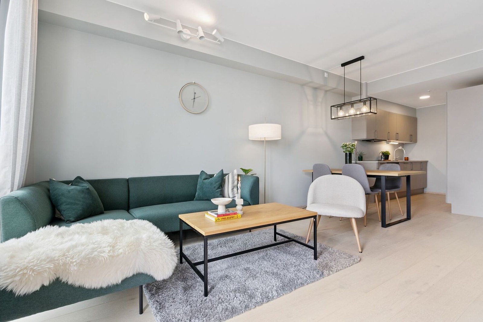 En gjennomført og moderne 2-roms selveierleilighet fra 2024 med attraktiv beliggenhet på Lade. Galleribilde