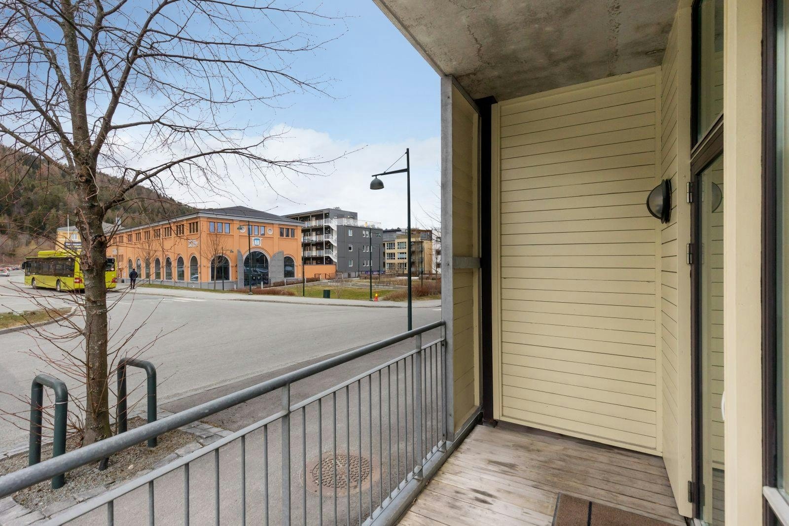 Hjørneleilighet med balkong - Kort avstand til 3T Galleribilde