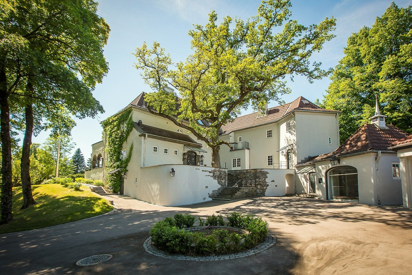 Mange originale bygningsdetaljer som er godt ivaretatt. Galleribilde