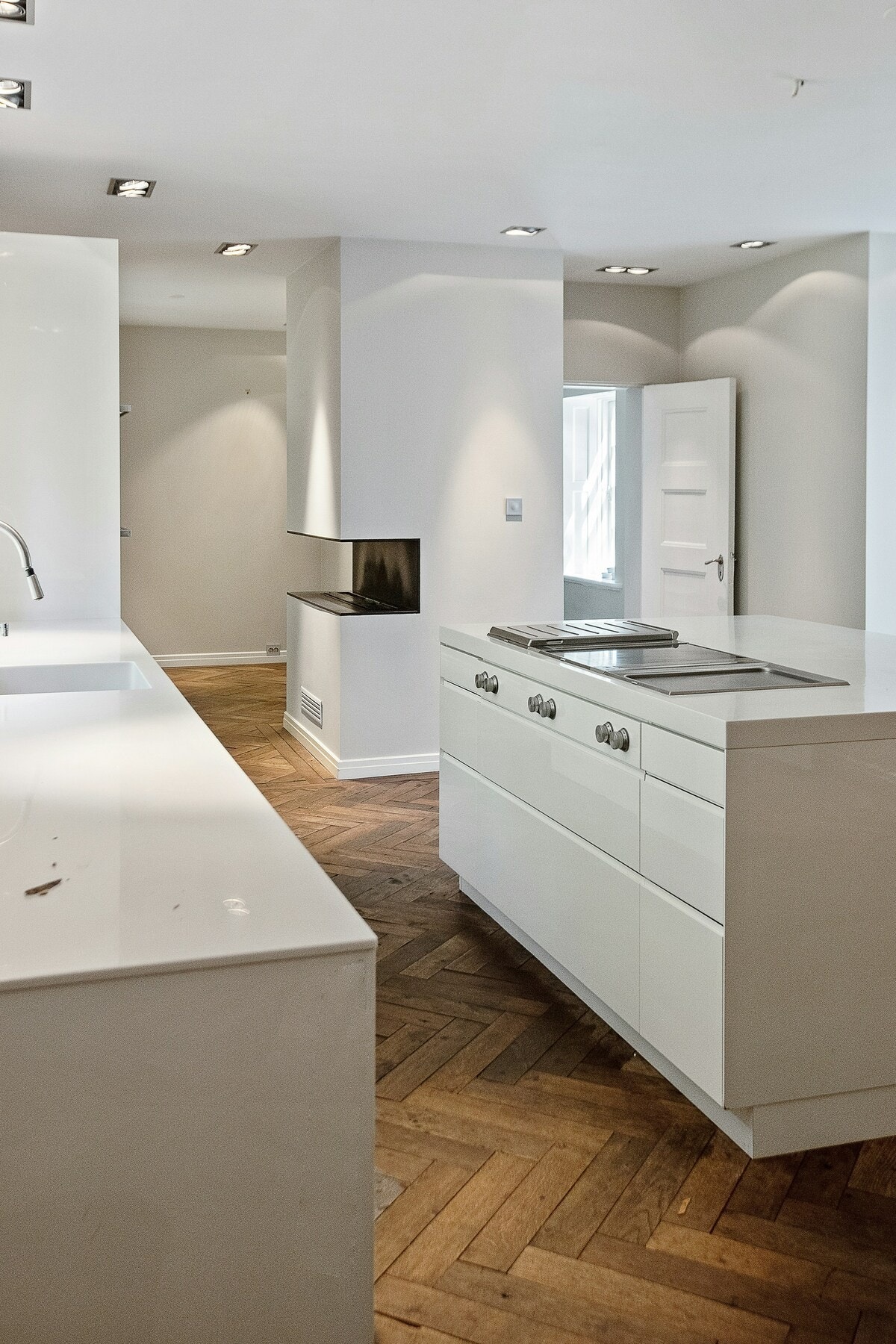 Hvitevarene er fra henholdsvis Gaggenau og Miele. Galleribilde