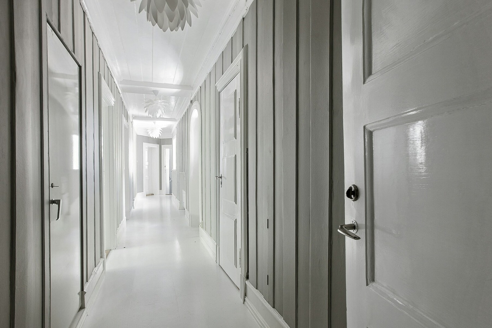 Mellomgang. Galleribilde