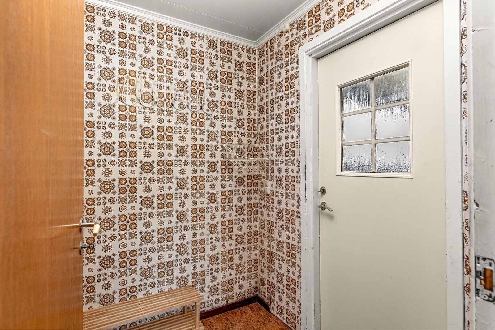 God plass for å etablere ulike garderobeløsninger ved inngangspartiet. Galleribilde