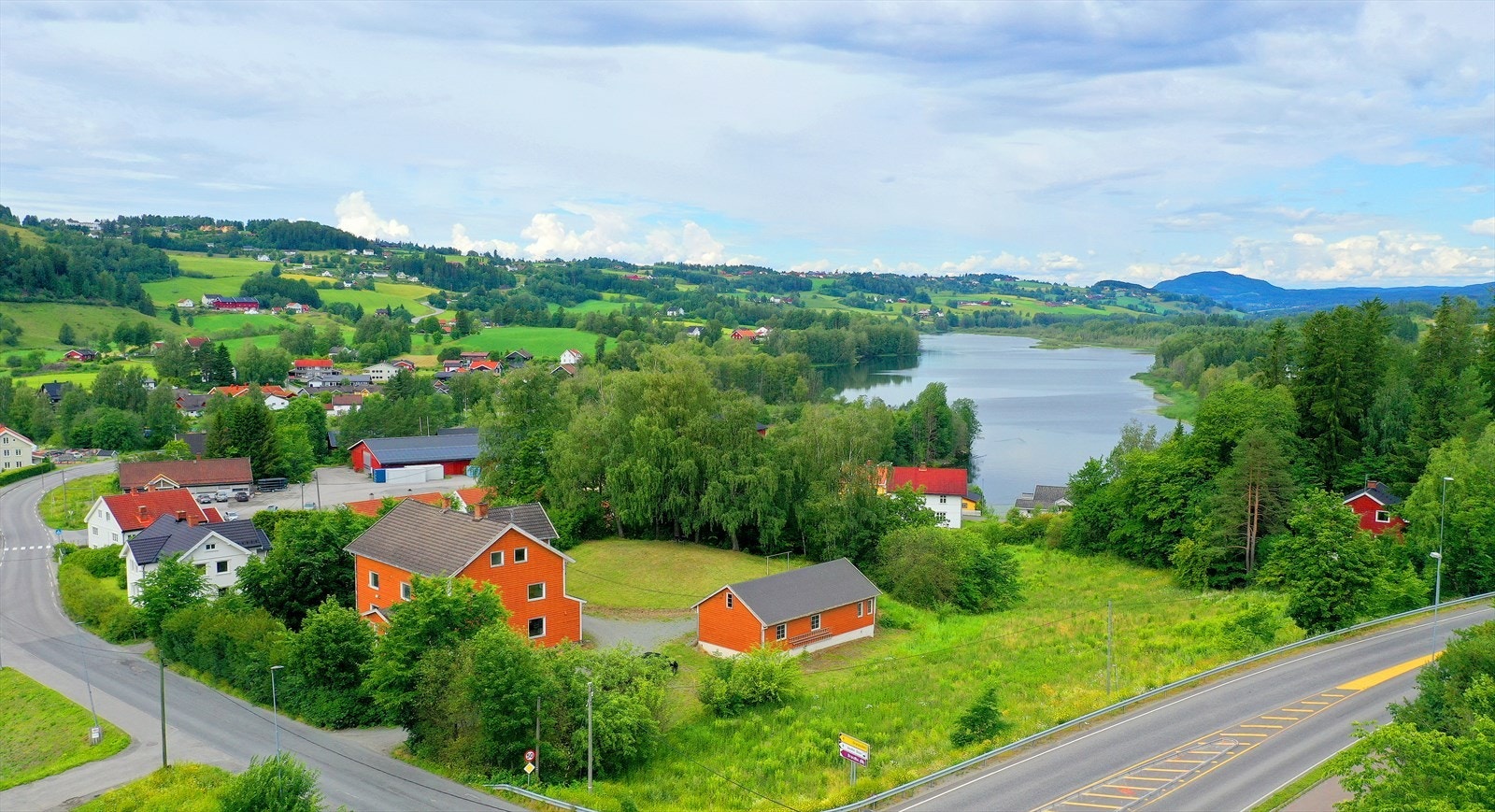 EiendomsMegler 1 Hadeland v/Sindre Backe har gleden av å presentere Jarenstranda 1 for salg! Galleribilde