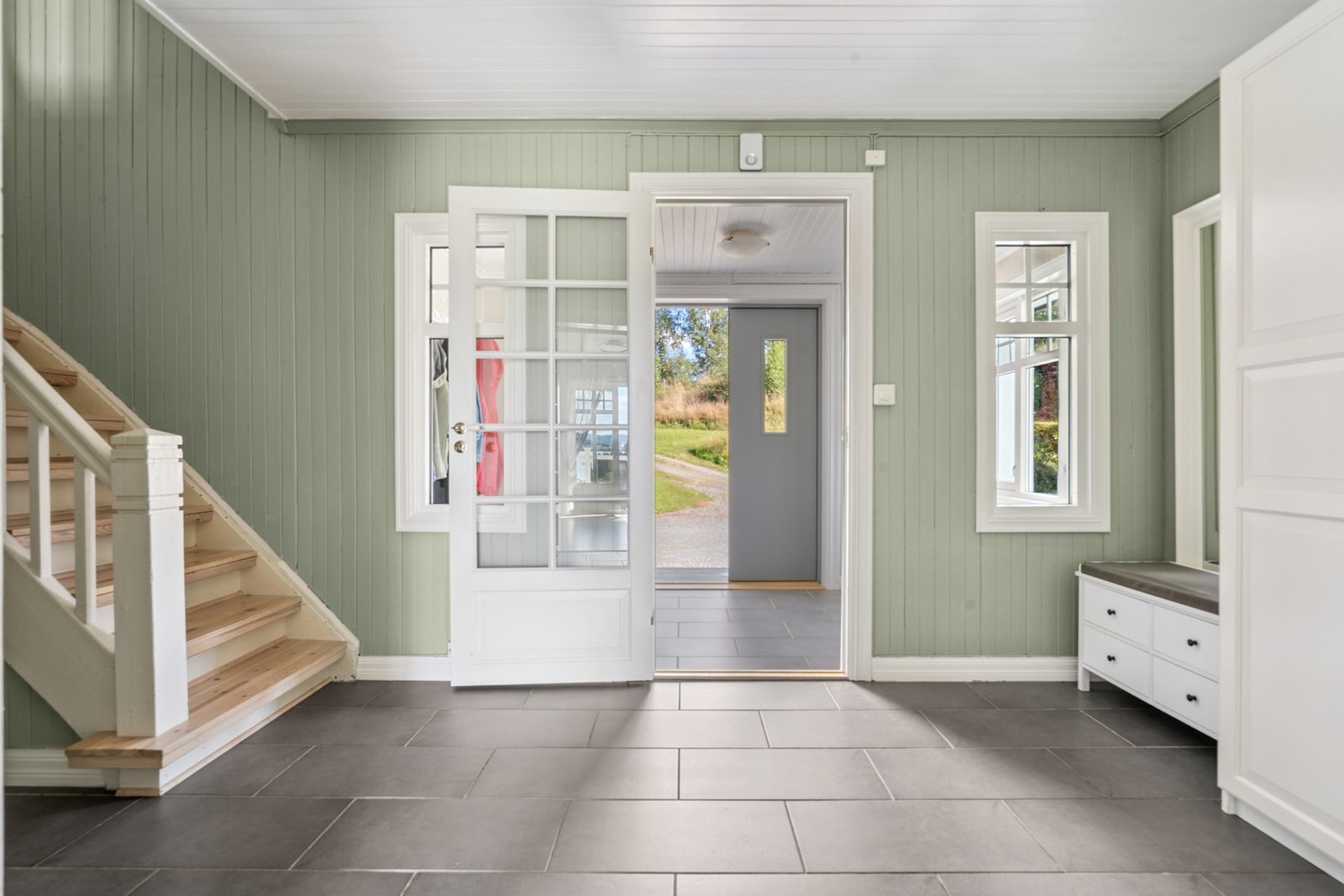 Stort og innbydende inngangsparti Galleribilde