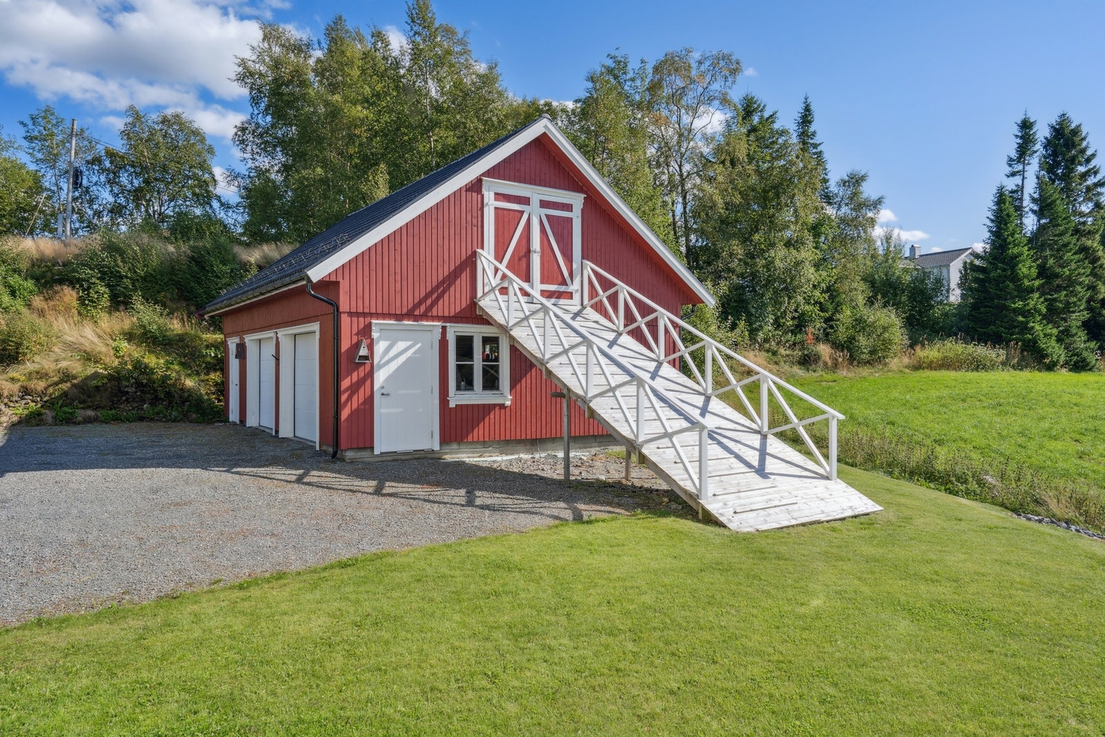 Garasje oppført i 2018. Galleribilde