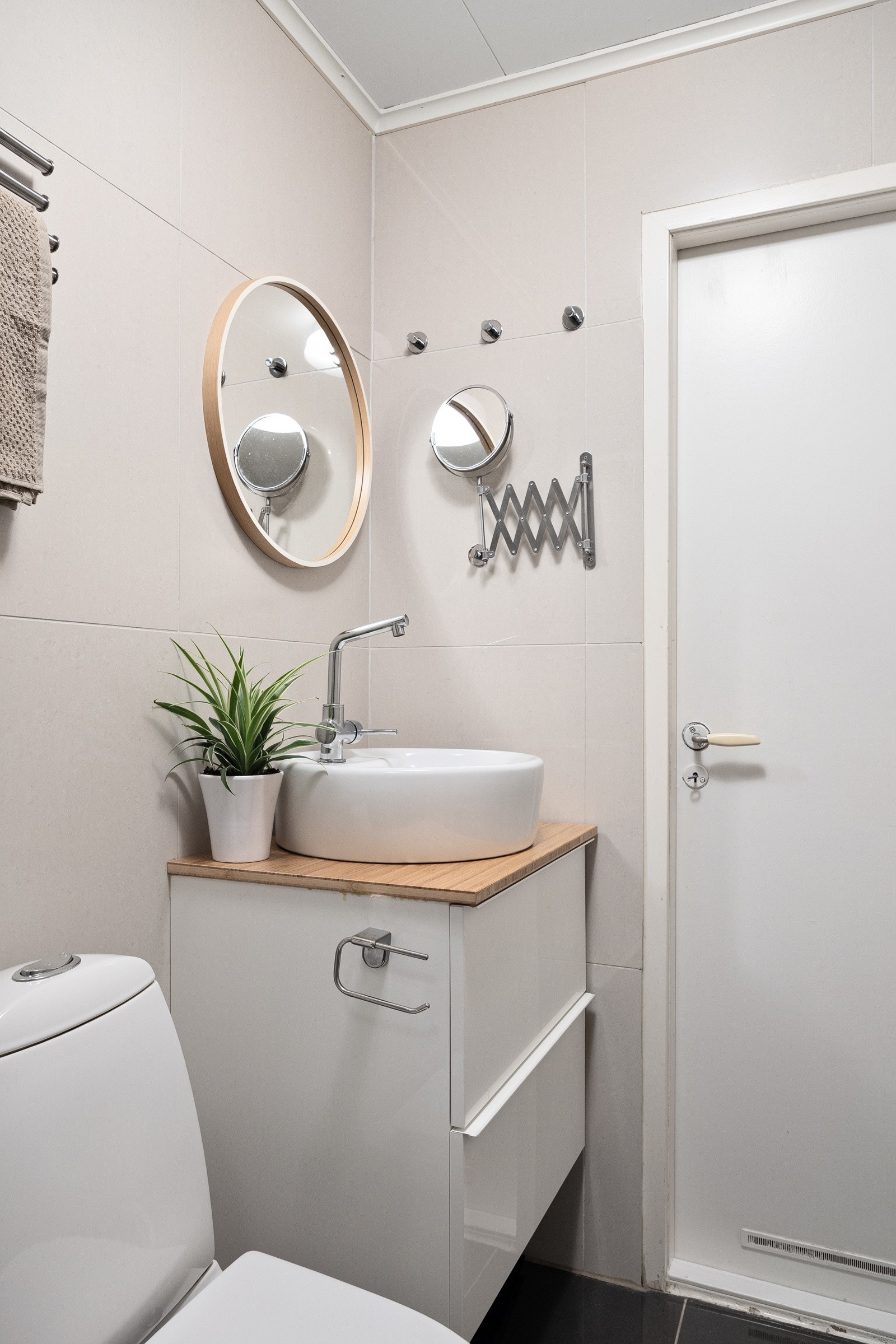 - Det er mekanisk avtrekk i badet - Galleribilde