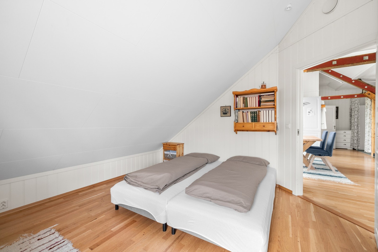 Soverom 1 på 9,8kvm. Galleribilde
