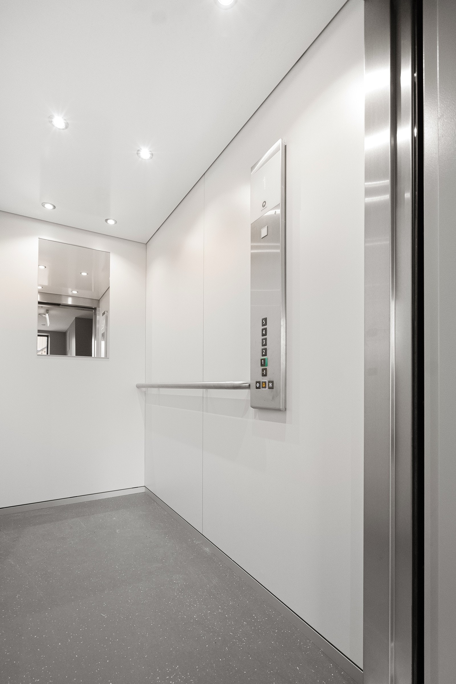 Heis i bygget Galleribilde