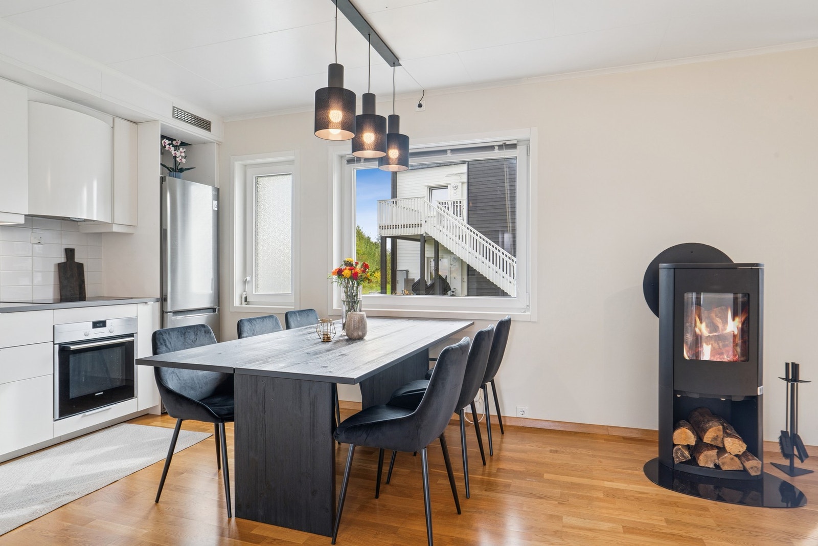 Her kan du invitere gjester eller familie til gode måltider. Galleribilde