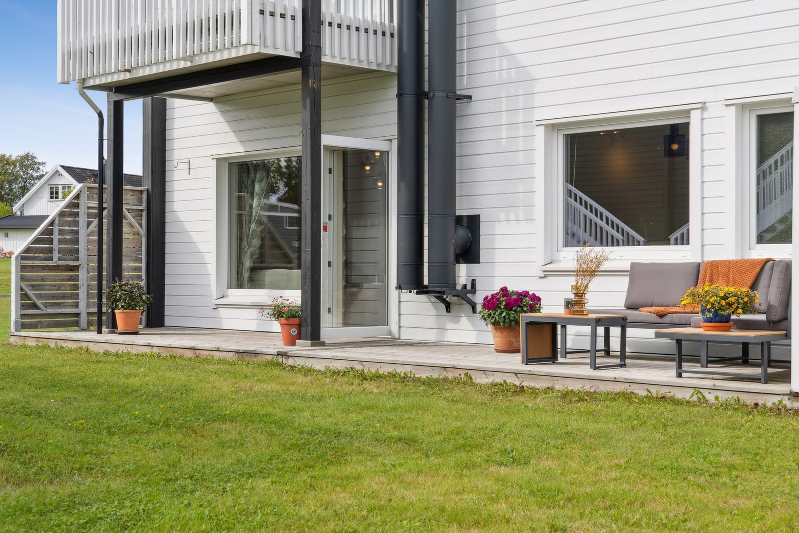 Østerudvegen 46 ligger i et attraktivt og barnevennlig boligområde på Kløfta/Åreppen. Galleribilde