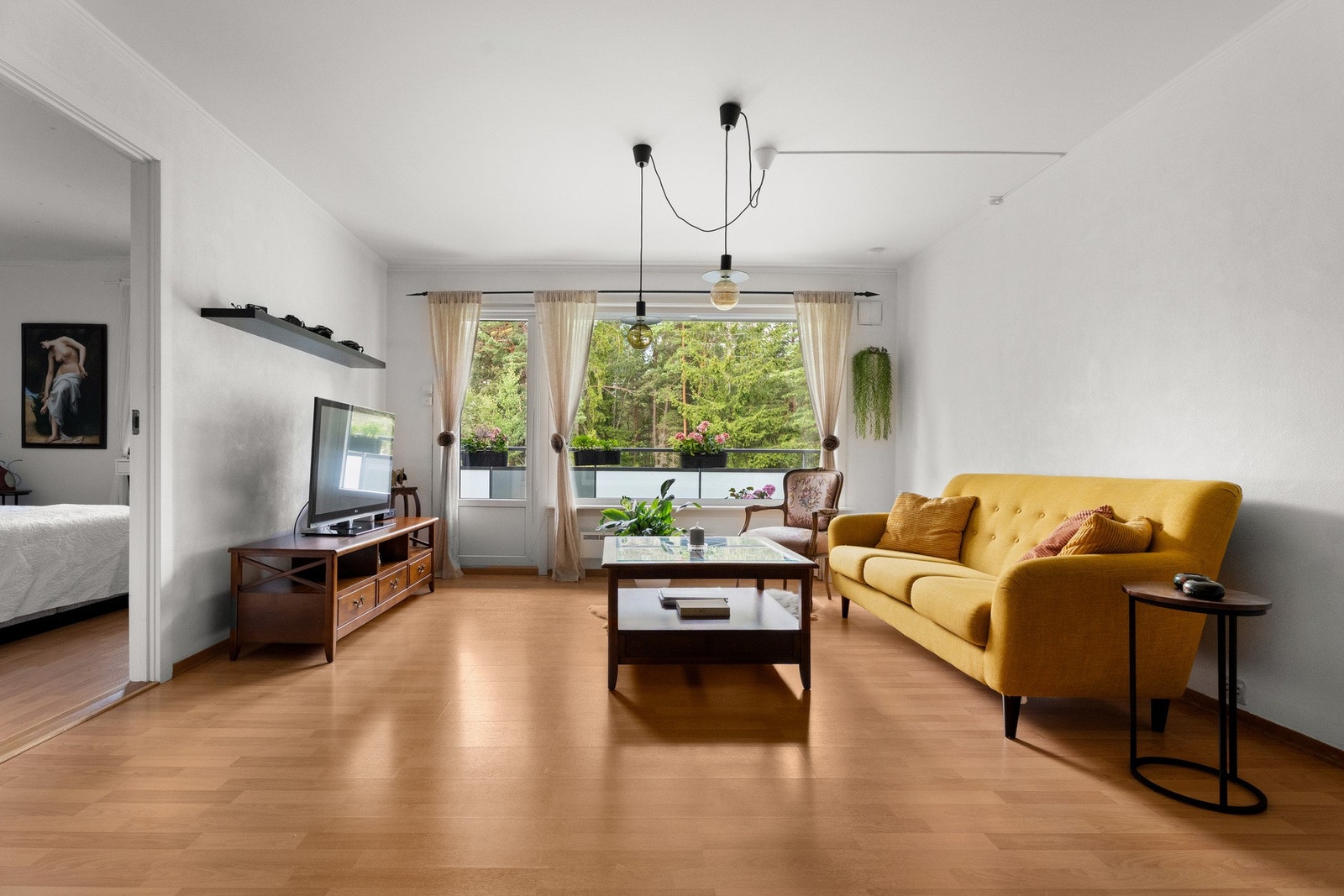 Her kan det innredes med sofagruppe, godstoler og tv. Galleribilde