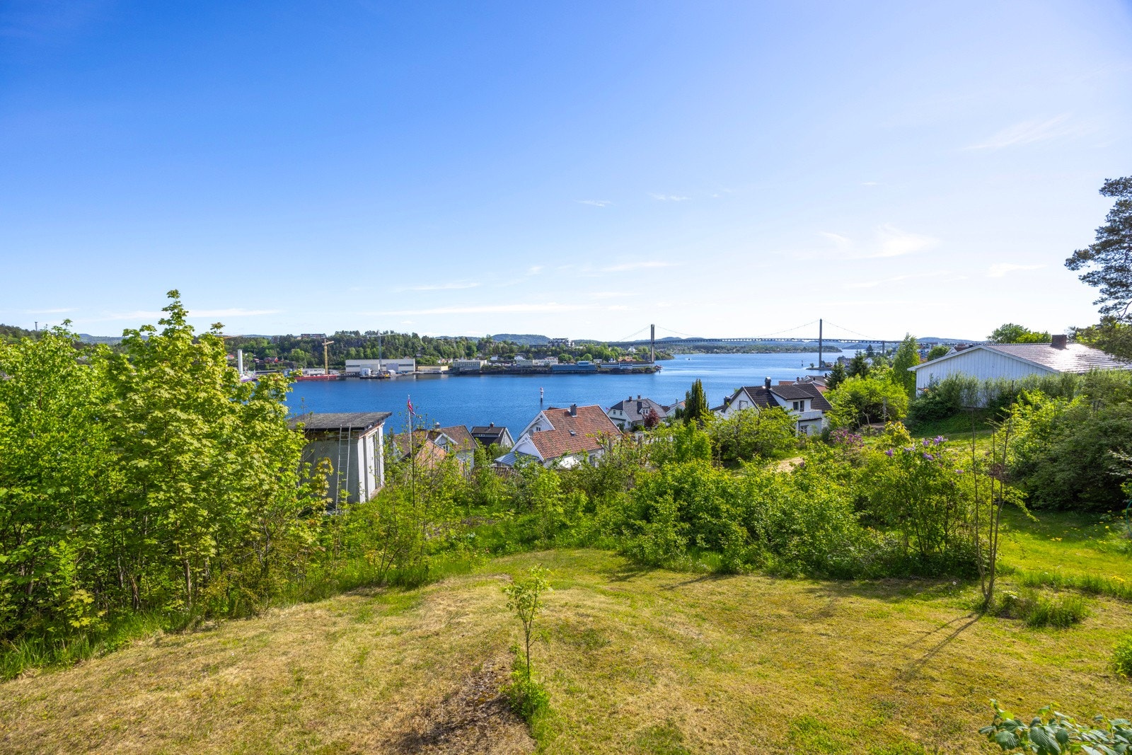 Familiebolig med panoramautsikt Galleribilde