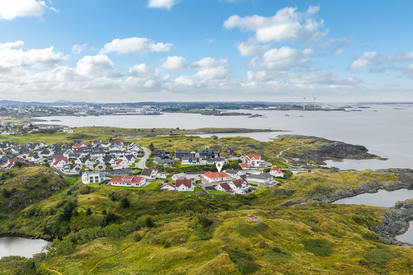 Fantastisk beliggenhet på Kvalsvik i umiddelbar nærhet til nydelig natur Galleribilde