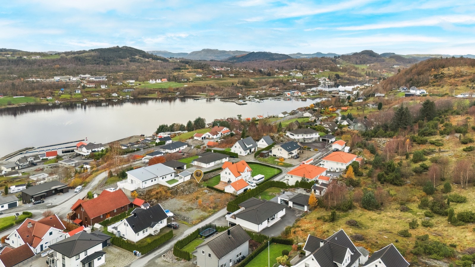 Beliggende i et barnevennlig og etablert område. Galleribilde