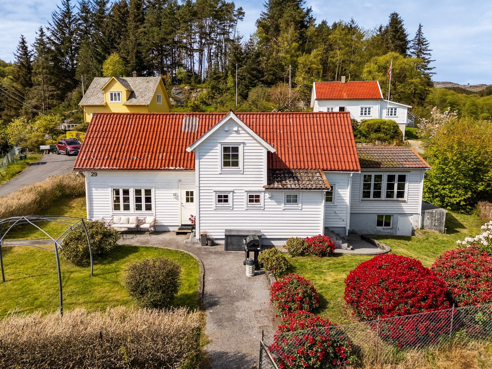 EiendomsMegler 1 v/ Petter Krantz har gleden av å presentere Grasdalsvegen 29! Galleribilde
