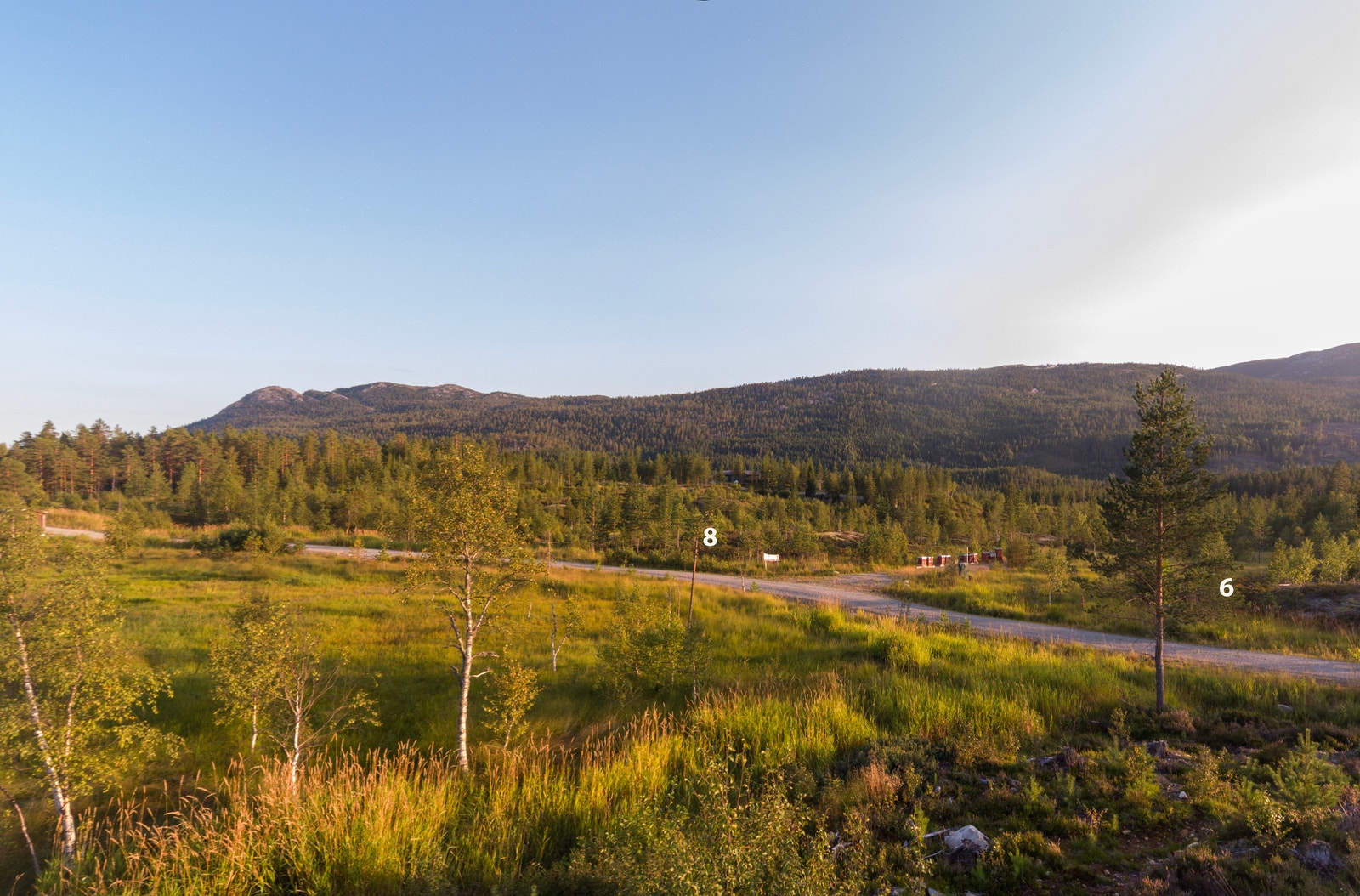 Her ser vi fra tomt 7 mot tomt 6 og 8 Galleribilde