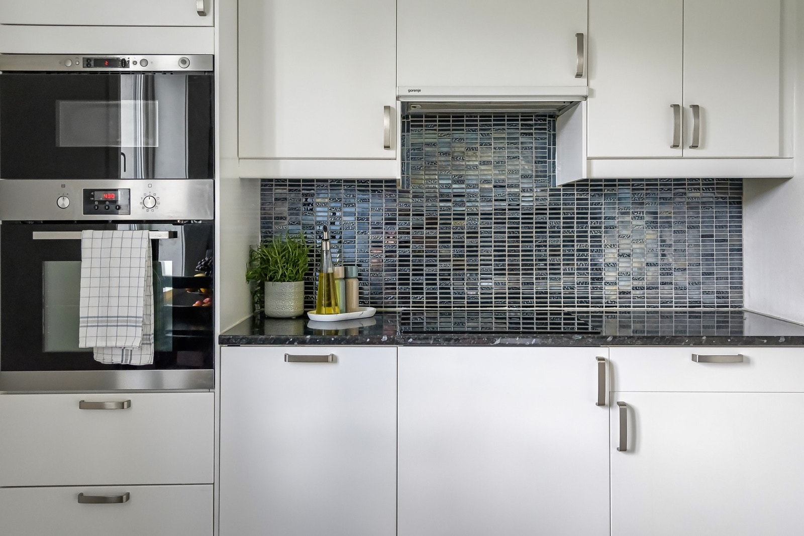 Moderne IKEA-kjøkken fra 2013. Galleribilde