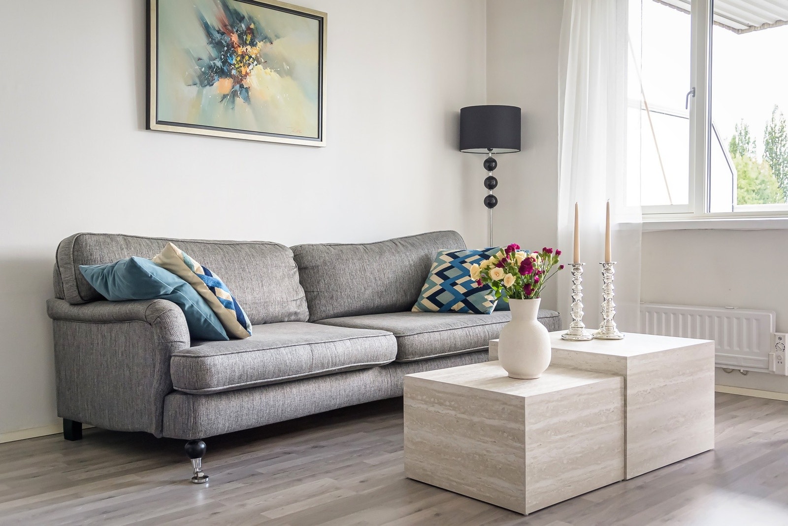 Stuen har gode møbleringsmuligheter. Galleribilde