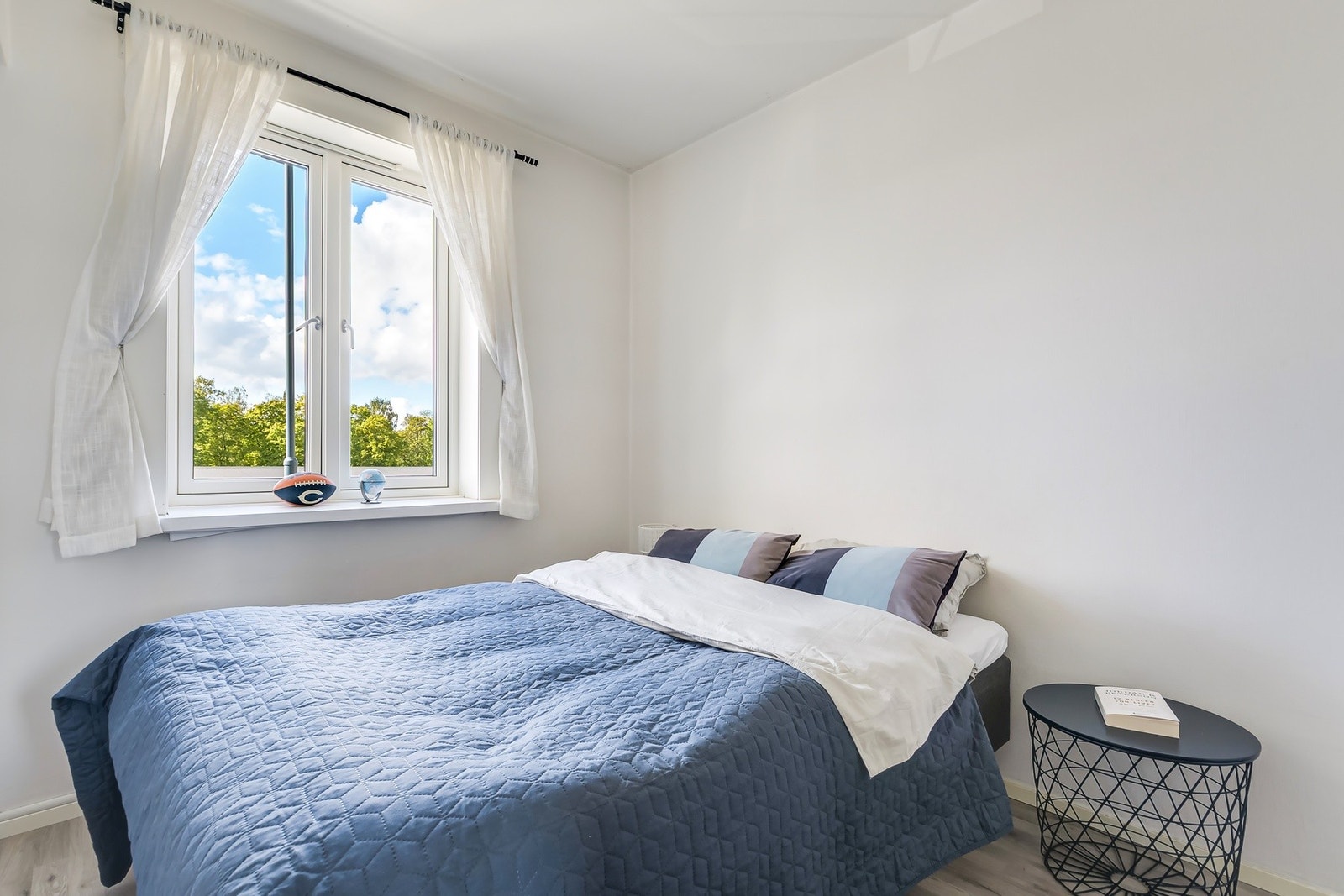 Soverom 2 er også av god størrelse. Galleribilde