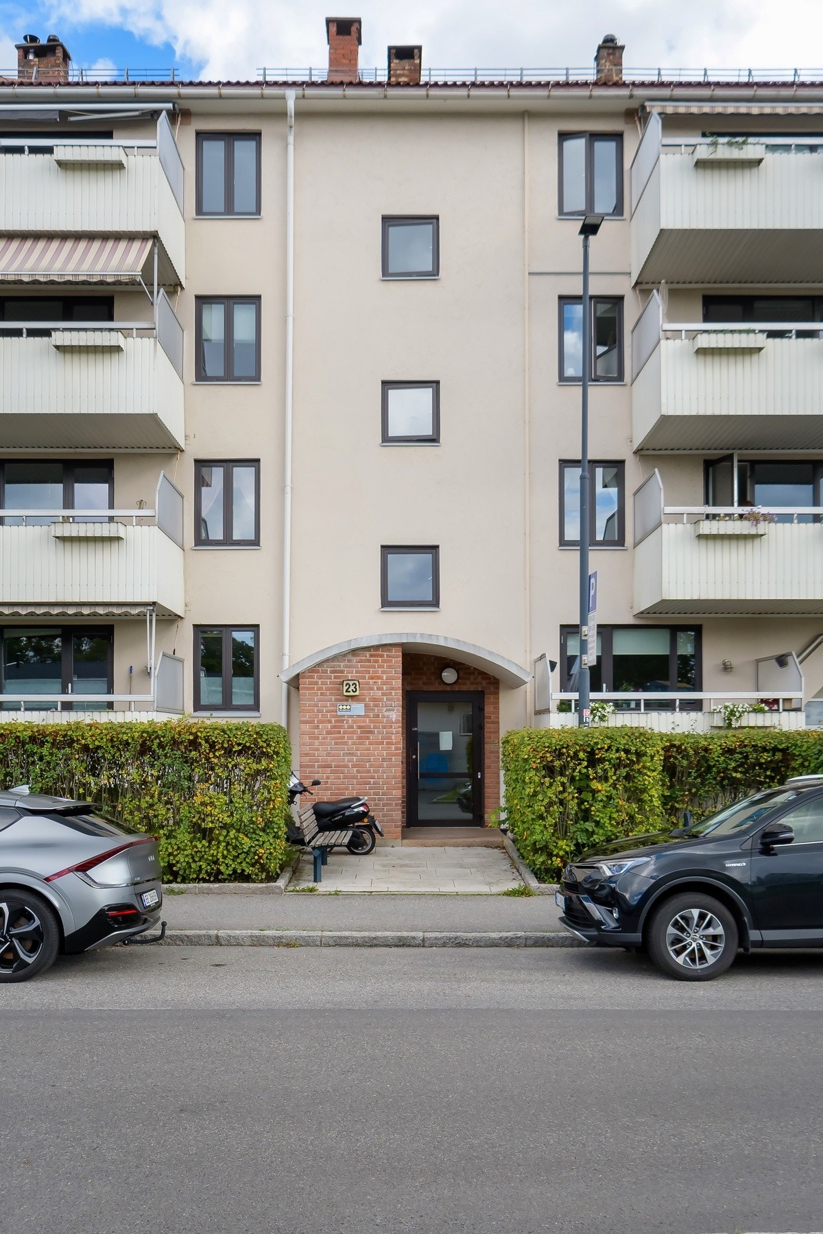 Fasade - Bygget er fra 1954. Galleribilde