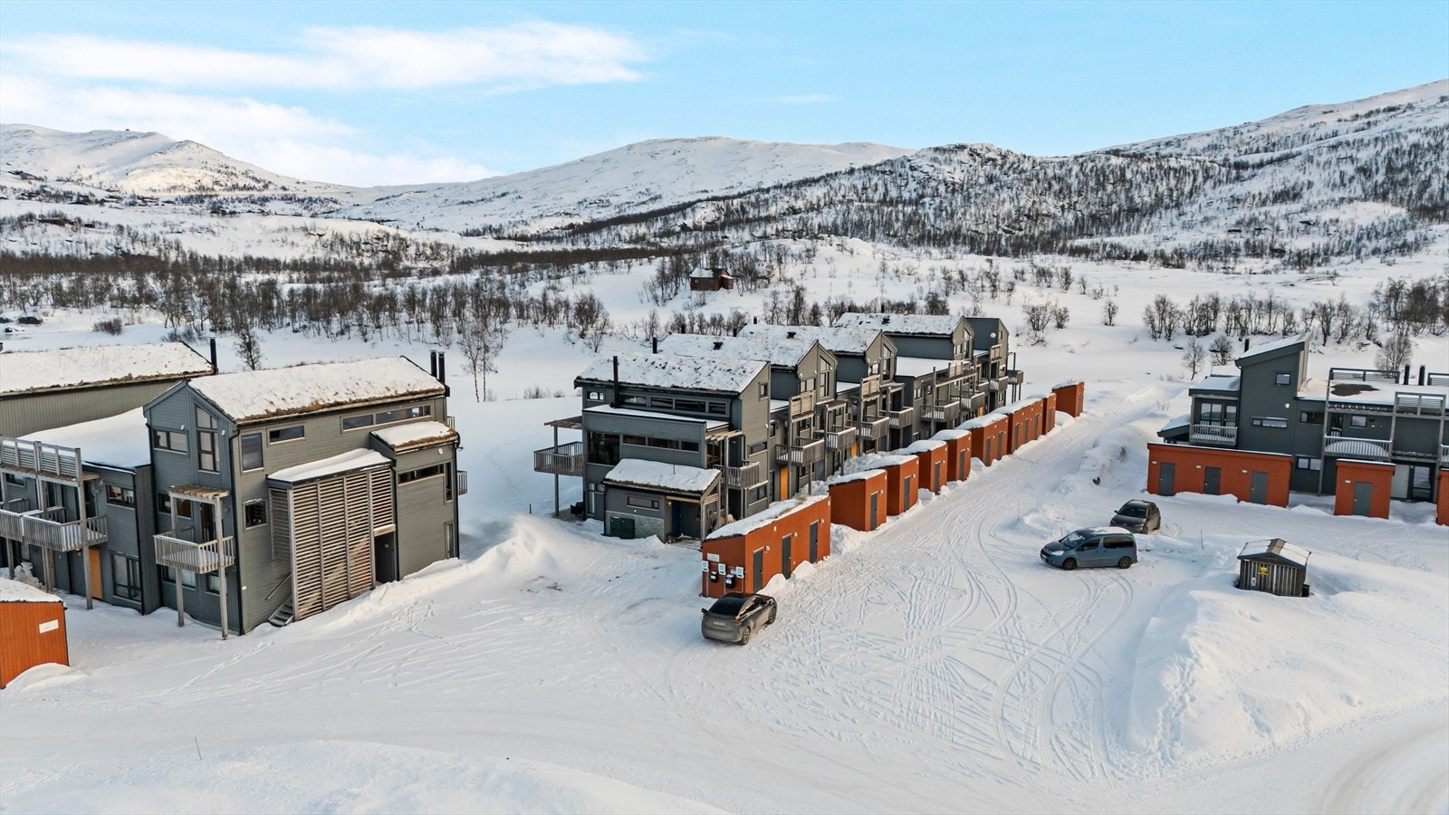 Eiendommen ligger idyllisk til på Maurset, ved inngangen til Hardangervidda i Eidfjord kommune Galleribilde