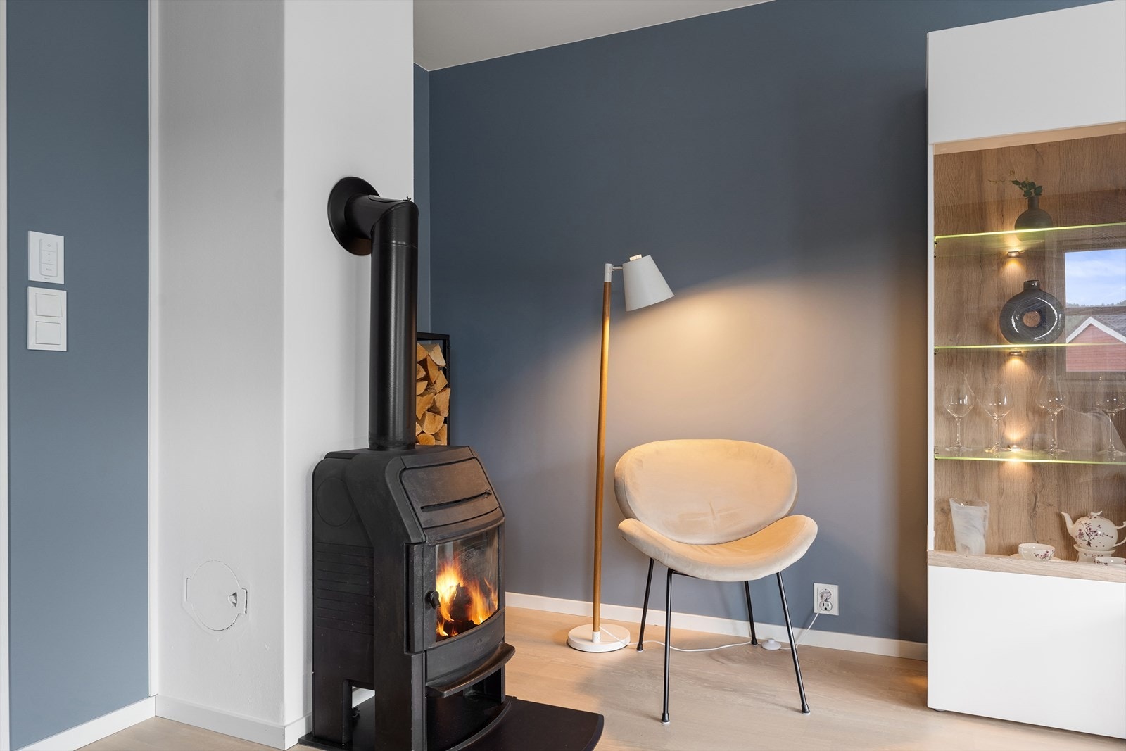 Peisovn som skaper en varm og hyggelig atmosfære når vinterkulden setter inn. Galleribilde