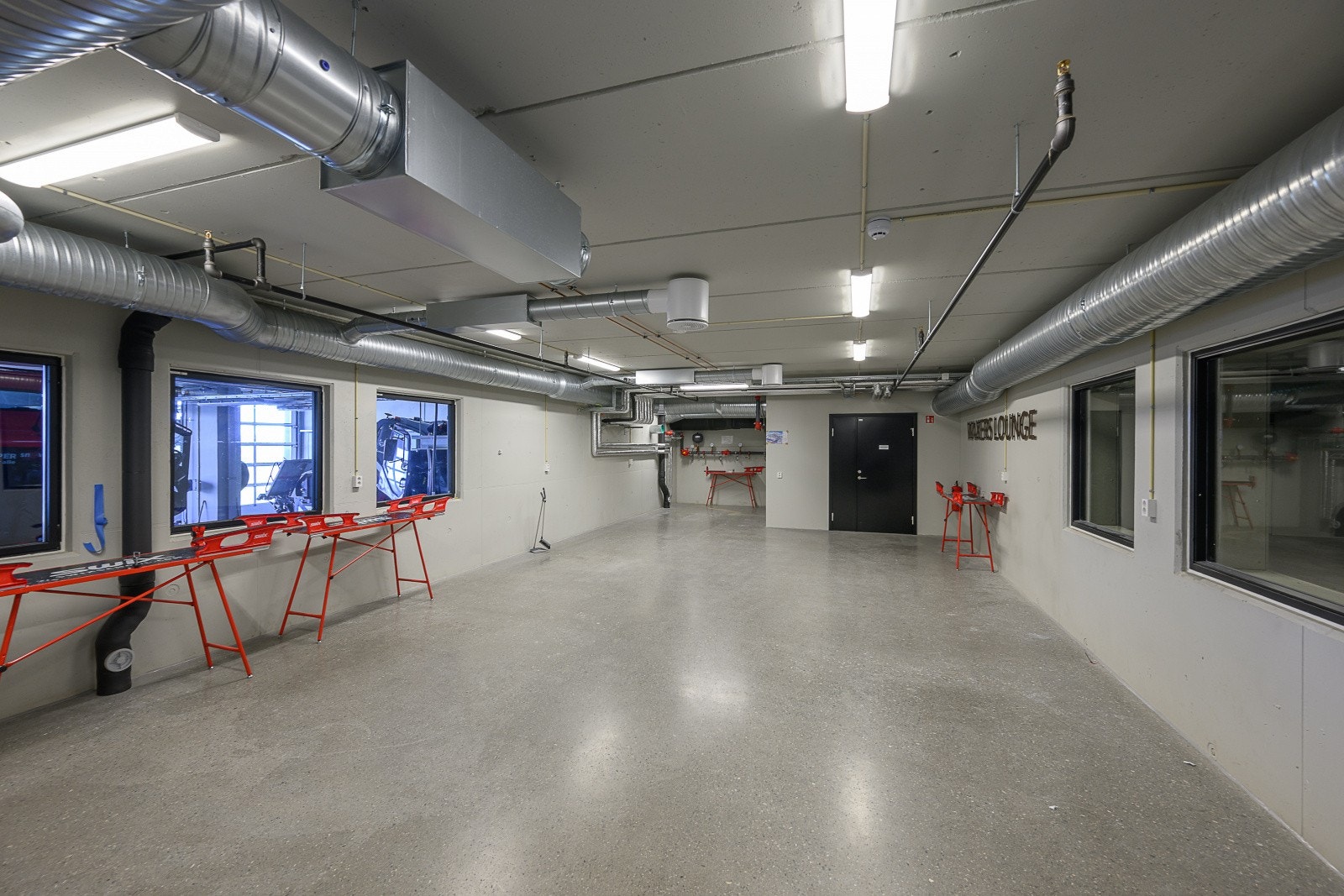 Stort felles smørerom med adkomst til skiløyper. Galleribilde