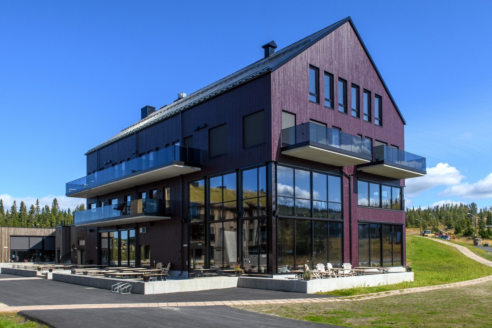 Her finner man blant annet Dagligvare, restanten HEV og Sport 1. Galleribilde