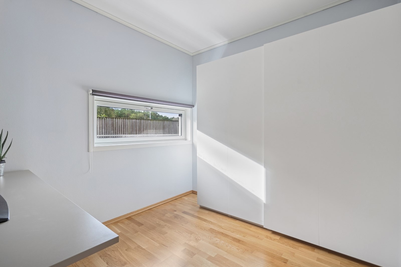 Det andre rommet egner seg godt som barnerom, gjesterom eller hjemmekontor. Galleribilde