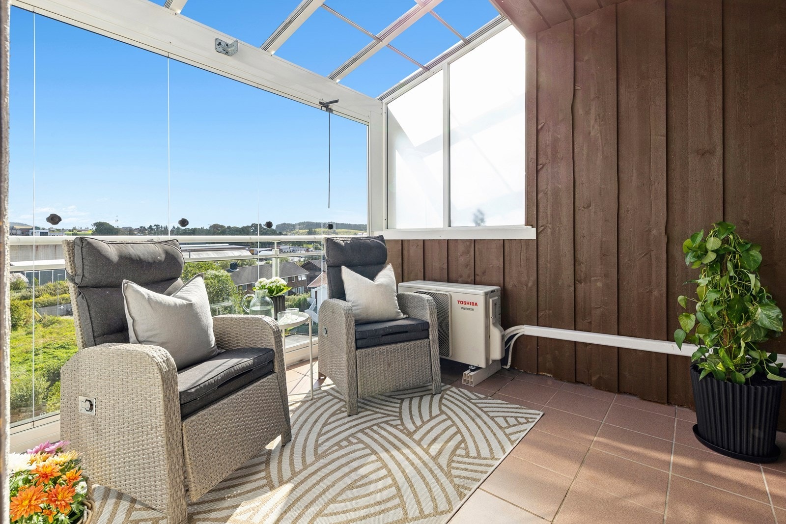 Denne uteplassen kan du bruke store deler av året! Galleribilde